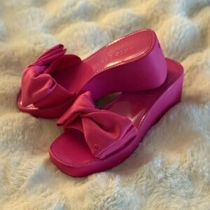 Kate Spade pink bow wedges
